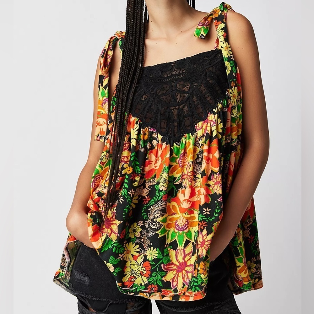 NWT Bali Moroccan Flowers Tunic by Free People